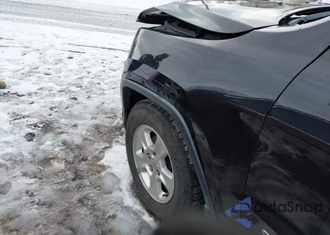 2014 Jeep Grand Cherokee Laredo from USA, damaged, VIN 1C4RJFAG3EC231435